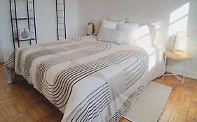 Quarto Duplo Baixa De Portimao Junto A Estacao Ferroviaria
